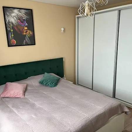 Fully Equipped, Moments Away From The Centre Daire *