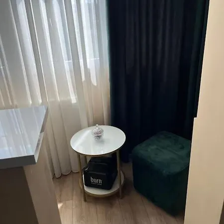 Fully Equipped, Moments Away From The Centre Köstence