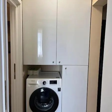 Fully Equipped, Moments Away From The Centre Lejlighed Constanţa