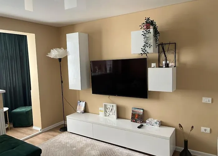 Fully Equipped, Moments Away From The Centre * Konstanca